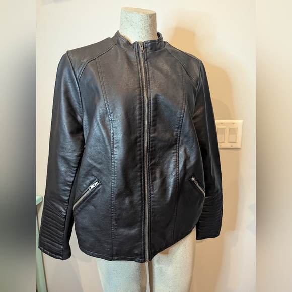 Torrid Vegan Leather Collarless Moto Jacket Plus Size 1x - Picture 7 of 16